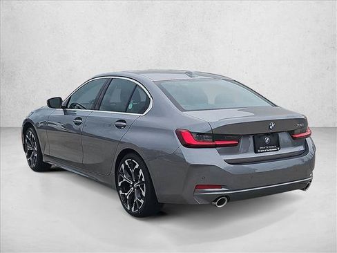 Used 2026 BMW 330i Sedan w/ Convenience Package RWD image 9