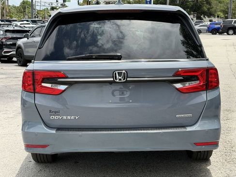 Used 2023 Honda Odyssey Touring image 5