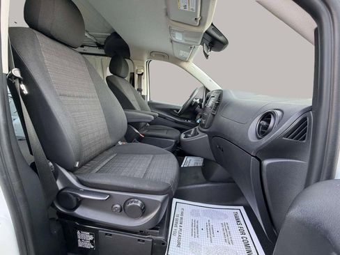 Used 2018 Mercedes-Benz Metris image 16