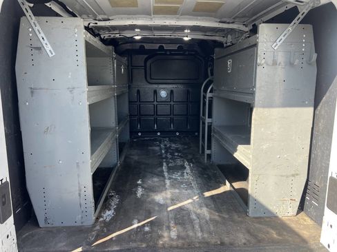 Used 2018 Ford Transit 250 130 Low Roof RWD image 13