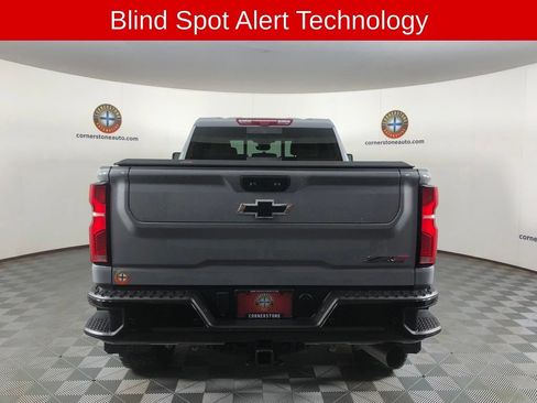Used 2025 Chevrolet Silverado 2500 ZR2 w/ Technology Package AWD/4WD image 18