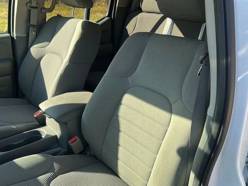 Used 2021 Nissan Frontier SV w/ Midnight Edition Floor Mats image 23