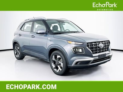 Used 2025 Hyundai Venue SEL