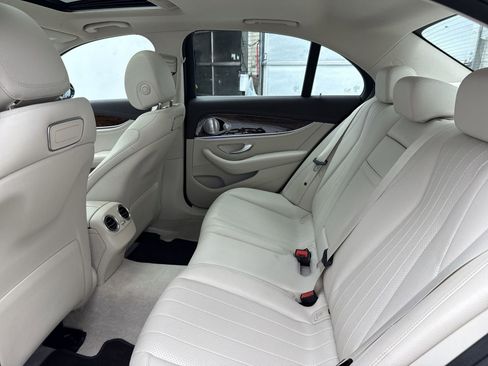 Used 2019 Mercedes-Benz E 300 w/ Premium 1 Package image 32