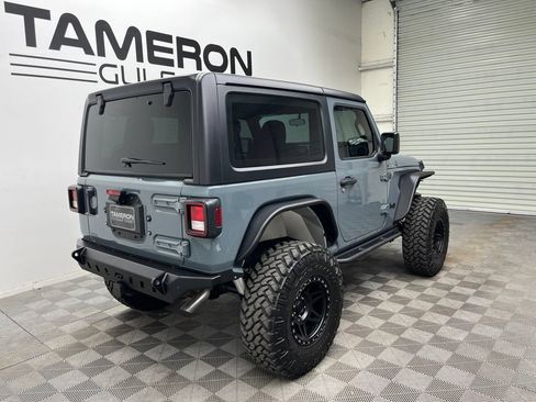 Used 2025 Jeep Wrangler Sport AWD/4WD image 7