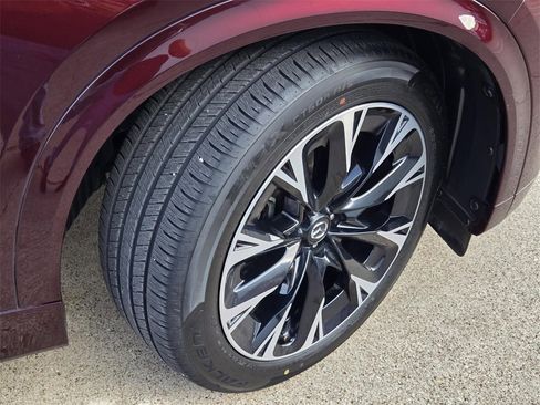 Used 2024 MAZDA CX-90 3.3 Turbo S w/ Premium Plus image 4