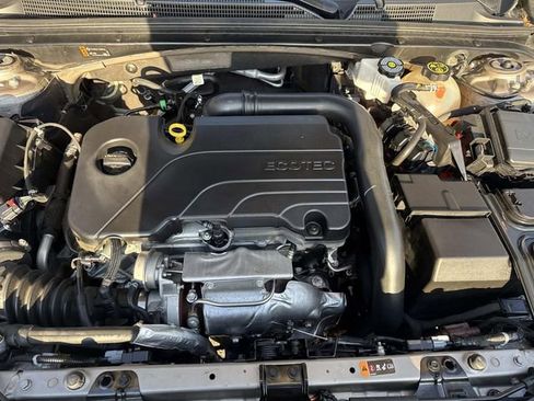 Used 2023 Chevrolet Malibu LT image 12