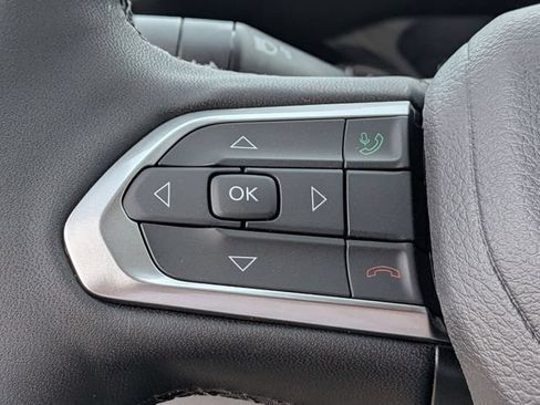 New 2026 Jeep Compass Latitude w/ Sun and Sound Group AWD/4WD image 15