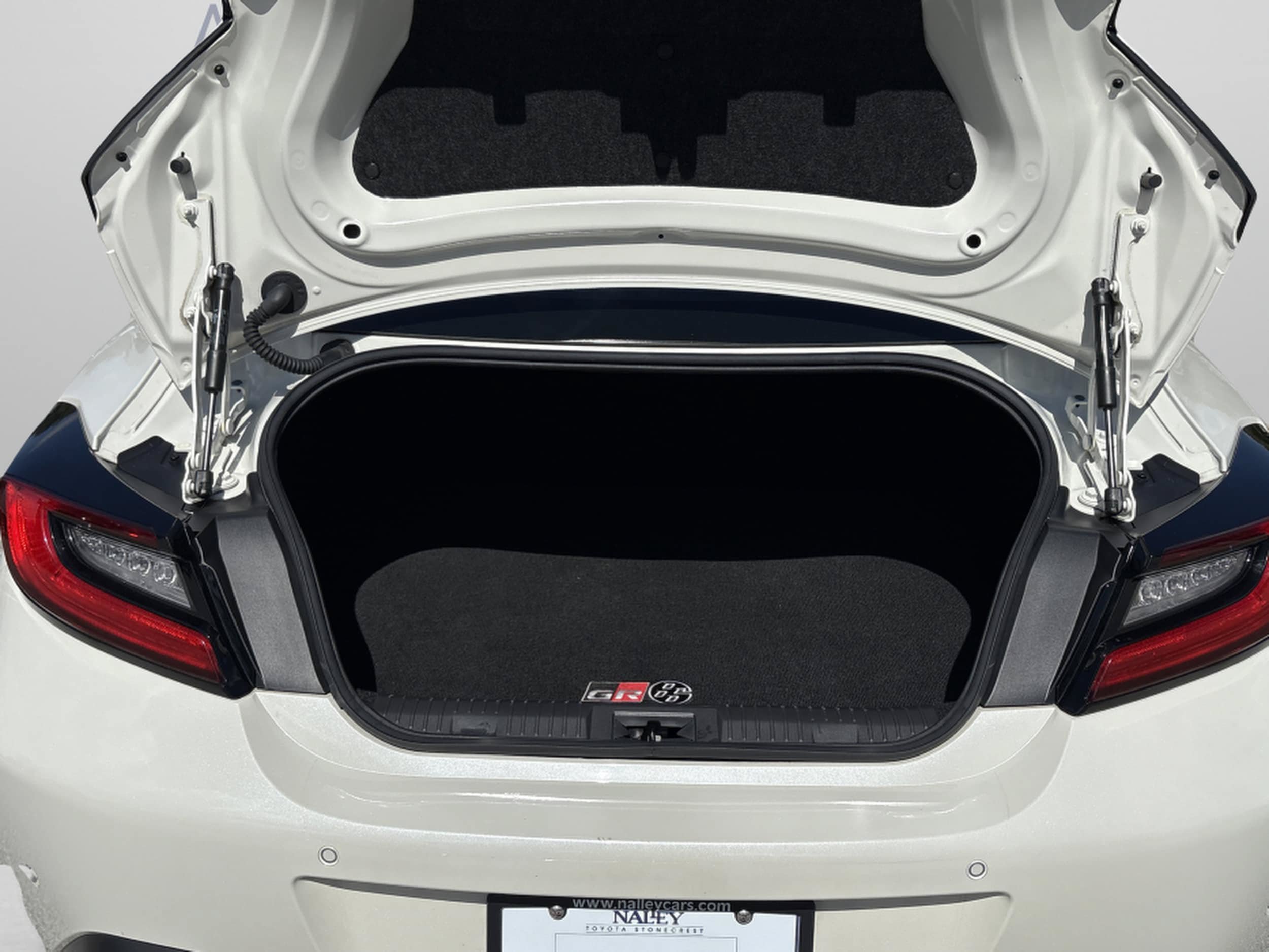 Used 2022 Toyota GR86 RWD image 20