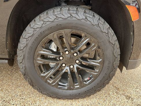 Used 2021 GMC Yukon Denali AWD/4WD image 7