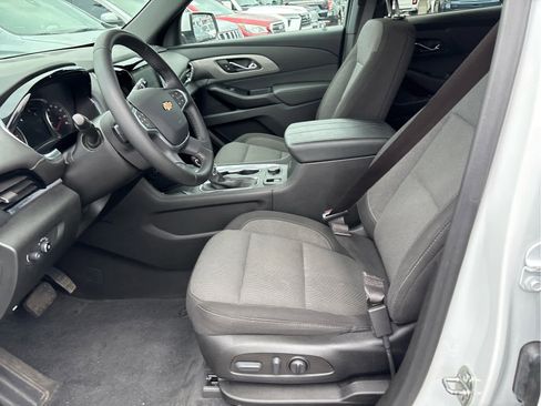 Certified 2023 Chevrolet Traverse LT image 8