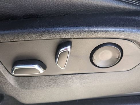 Used 2023 GMC Yukon XL Denali image 24