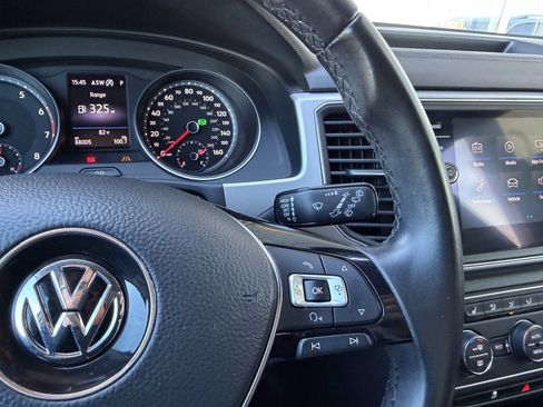 Used 2018 Volkswagen Atlas SE image 30