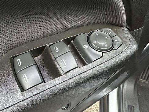 Certified 2022 Chevrolet Equinox RS w/ RS Leather Package image 21