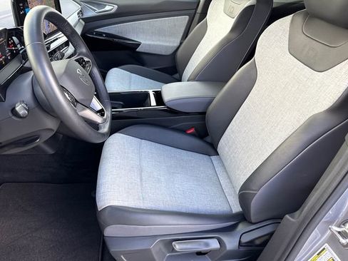 Certified 2023 Volkswagen ID.4 Pro image 38