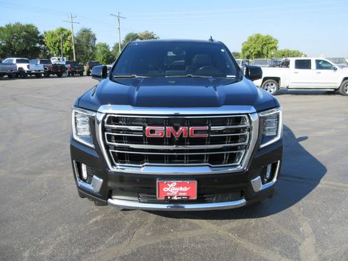 Certified 2021 GMC Yukon SLT w/ SLT Premium Package AWD/4WD image 13