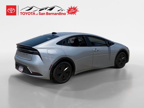 Certified 2026 Toyota Prius Plug-In Hybrid FWD image 5