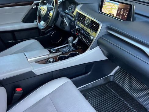 Used 2019 Lexus RX 450h AWD w/ Navigation Package image 17