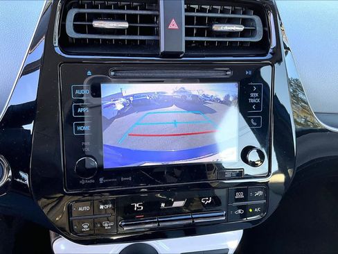 Used 2016 Toyota Prius Three Touring image 24