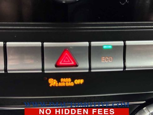 Used 2014 Mercedes-Benz C 300 Sport image 31