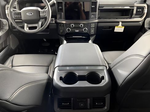 New 2025 Ford F350 Lariat w/ Black Appearance Package image 22