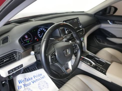 Used 2019 Honda Accord Touring image 17