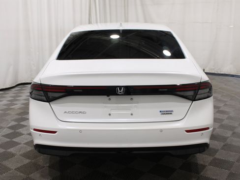 Used 2024 Honda Accord Touring image 33