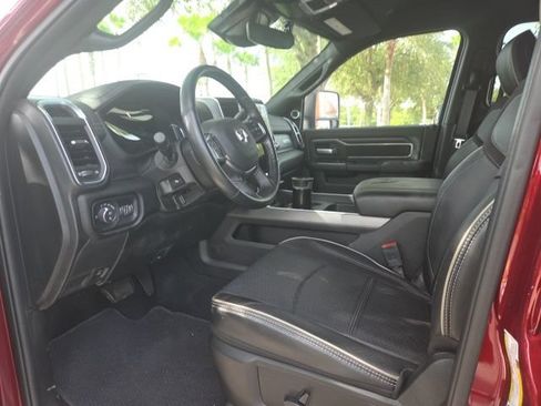 Used 2024 RAM 2500 Laramie w/ Night Edition AWD/4WD image 4