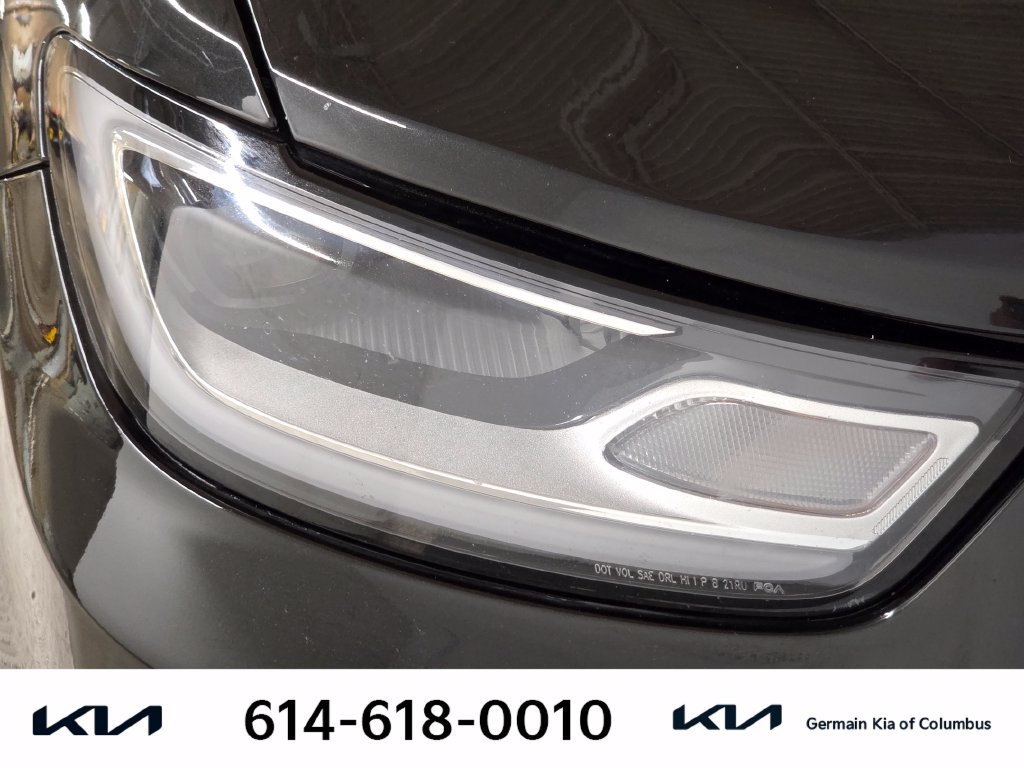 Used 2023 Chrysler Pacifica Touring-L FWD image 14