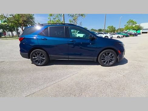 Used 2022 Chevrolet Equinox RS FWD image 34