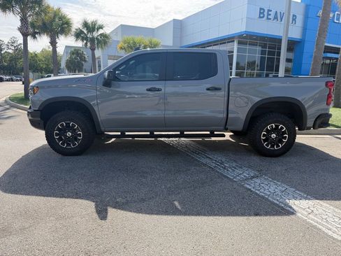 Used 2025 Chevrolet Silverado 1500 ZR2 w/ Technology Package image 7