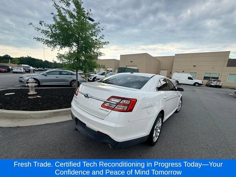 Used 2013 Ford Taurus Limited FWD image 4