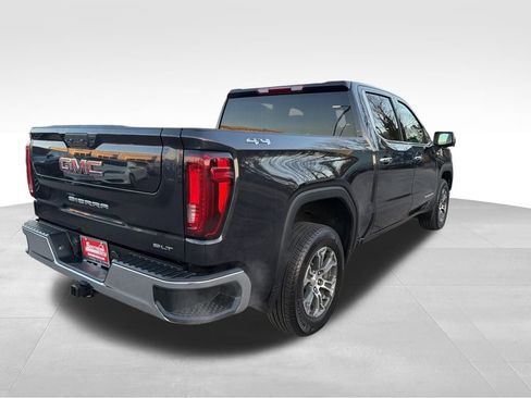 Used 2025 GMC Sierra 1500 SLT image 5