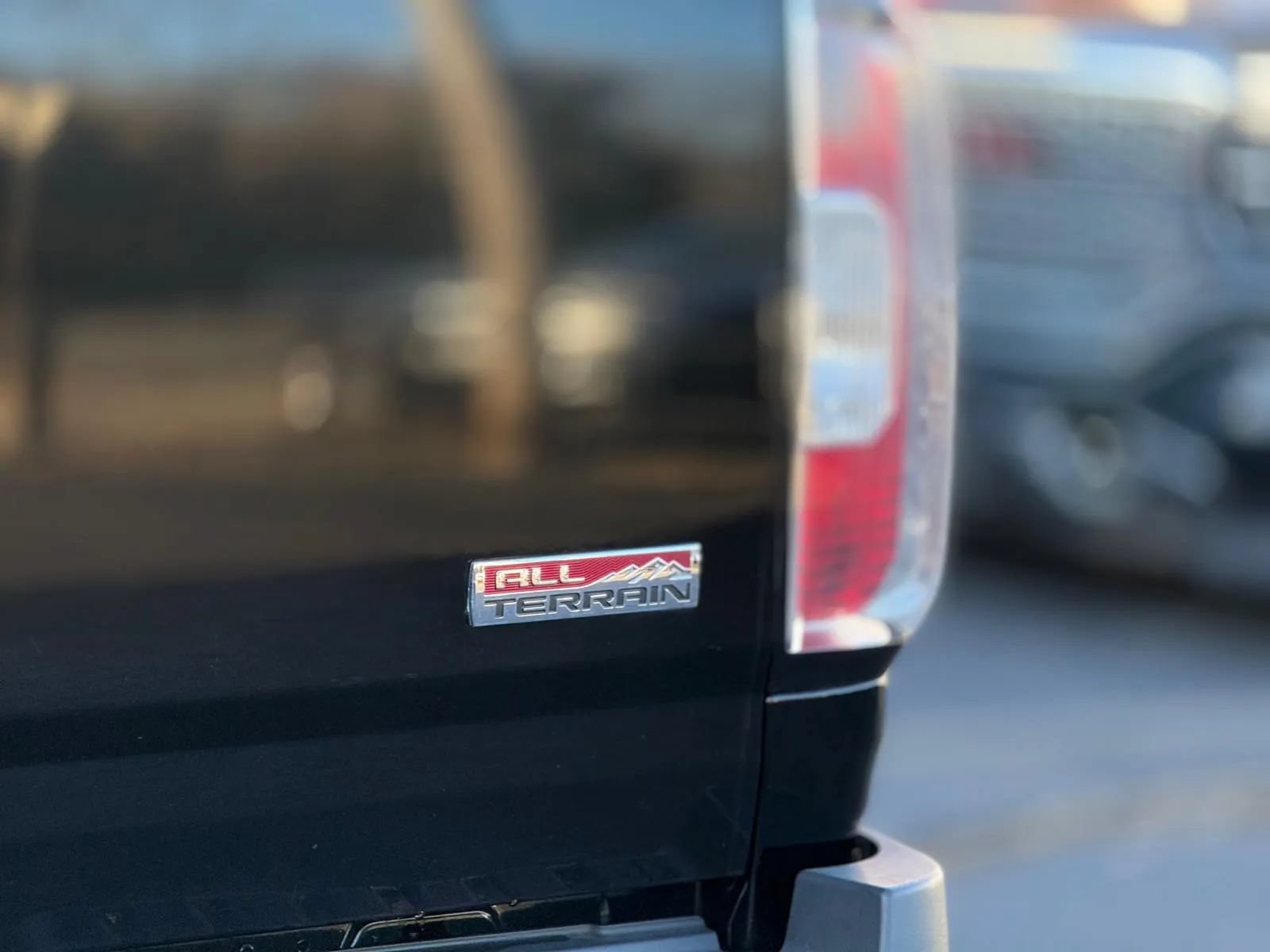 Used 2018 GMC Canyon All Terrain w/ Trailering Package AWD/4WD image 10