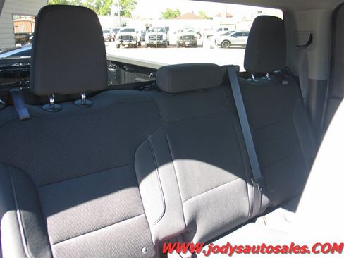 Used 2022 Chevrolet Silverado 2500 W/T w/ WT Fleet Convenience Package AWD/4WD image 21