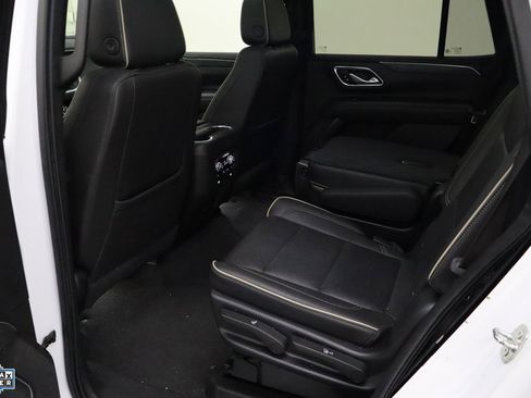 Used 2021 GMC Yukon SLT w/ SLT Premium Package image 25