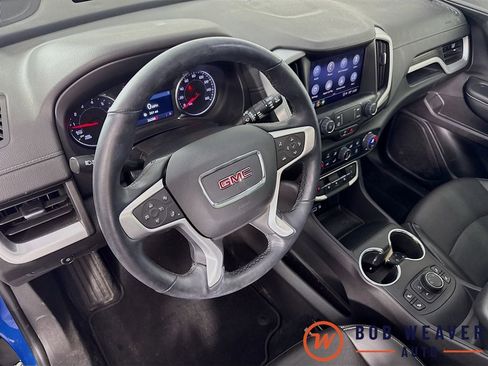Used 2024 GMC Terrain SLT AWD/4WD image 11