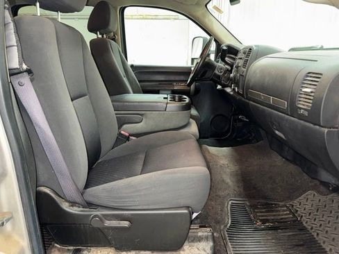 Used 2009 Chevrolet Silverado 1500 LT w/ Power Pack Plus AWD/4WD image 20
