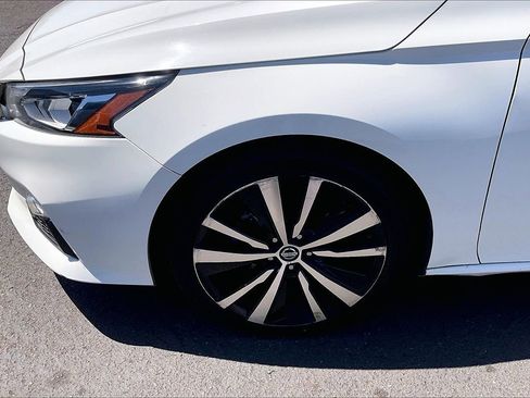 Used 2021 Nissan Altima 2.5 SR image 4