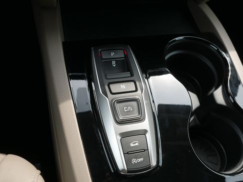 Used 2017 Honda Pilot Touring image 24
