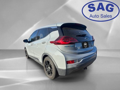 Used 2019 Chevrolet Bolt LT FWD image 4