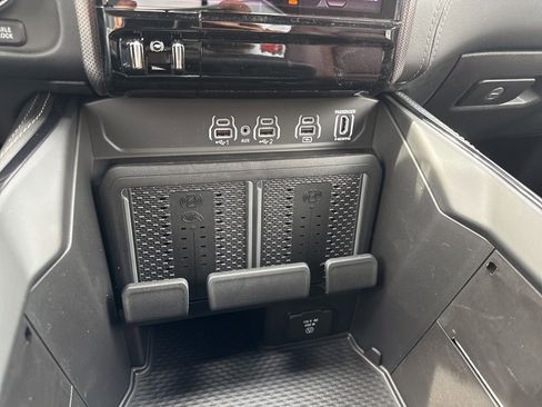 New 2026 RAM 1500 Limited AWD/4WD image 21