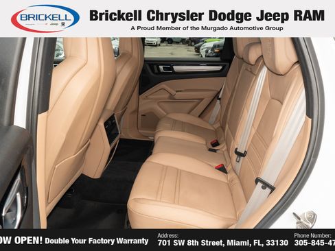 Used 2022 Porsche Cayenne Platinum Edition AWD/4WD image 11