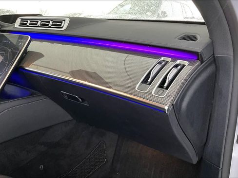 Certified 2022 Mercedes-Benz S 500 4MATIC image 18