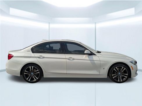Used 2018 BMW 330e RWD image 6