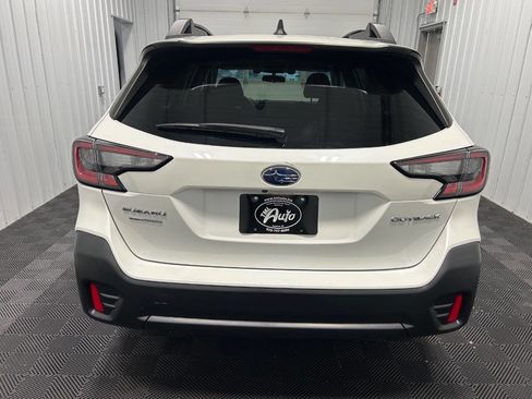 Used 2022 Subaru Outback Premium AWD/4WD image 4