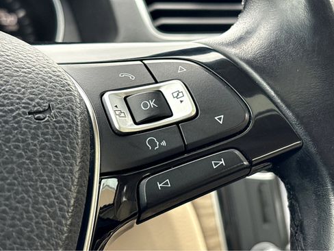 Used 2018 Volkswagen Passat 2.0T SE image 11