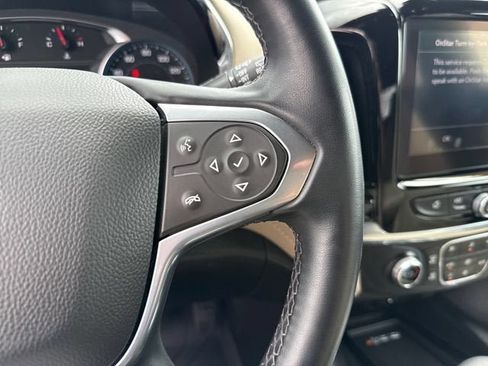 Used 2023 Chevrolet Traverse LT FWD image 23