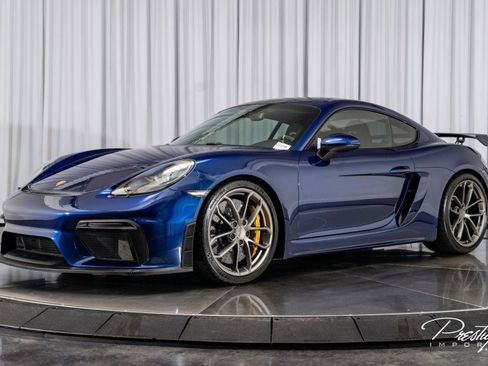 Used 2020 Porsche 718 Cayman GT4 image 6
