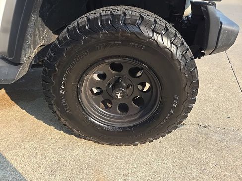 Used 2019 Jeep Wrangler Unlimited Sport S AWD/4WD image 26